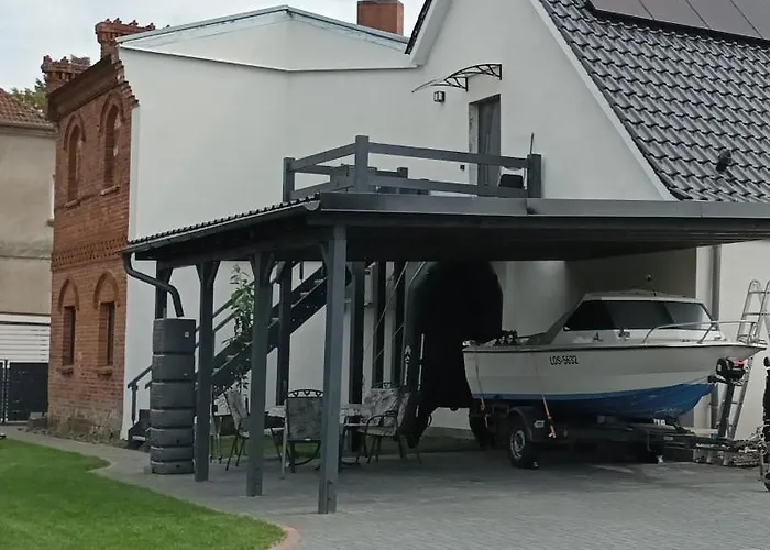 Haus Beim Schloss Lägenhet Woldegk